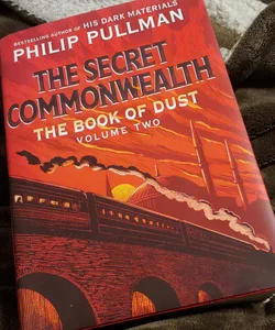 The Book of Dust: the Secret Commonwealth (Book of Dust, Volume 2)