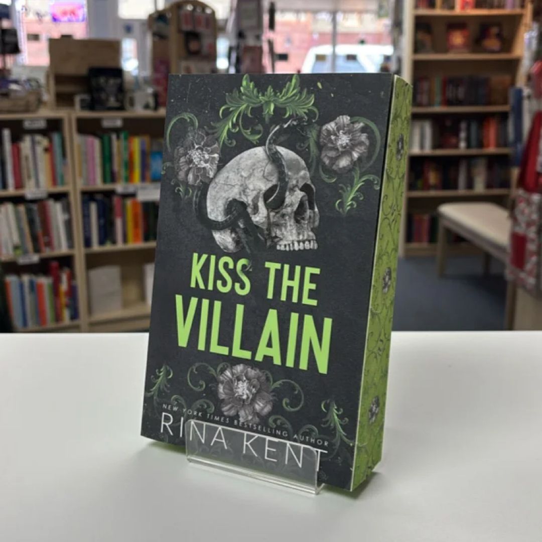 Kiss the villain