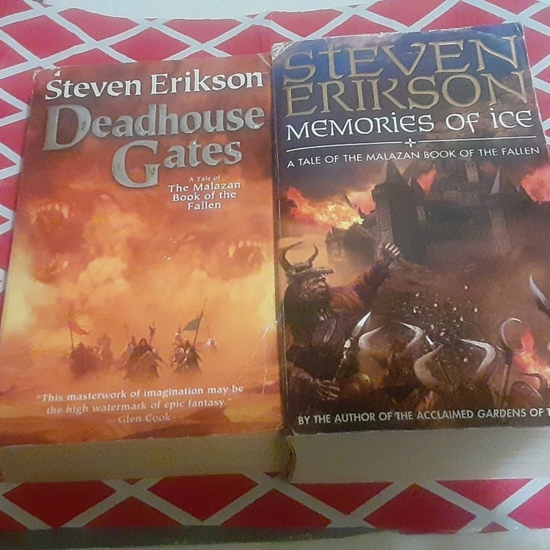 Memories of Ice (Malazan Book 3)