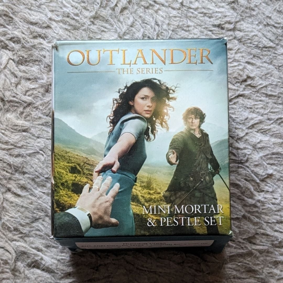 Outlander Mini Mortar and Pestle Kit by Diana Gabaldon, Hardcover ...