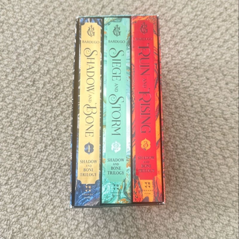 The Shadow and Bone Trilogy Boxed Set