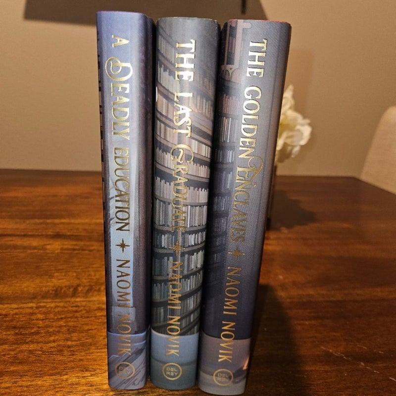 *SIGNED* Fairyloot Exclusives The Scholomance Trilogy