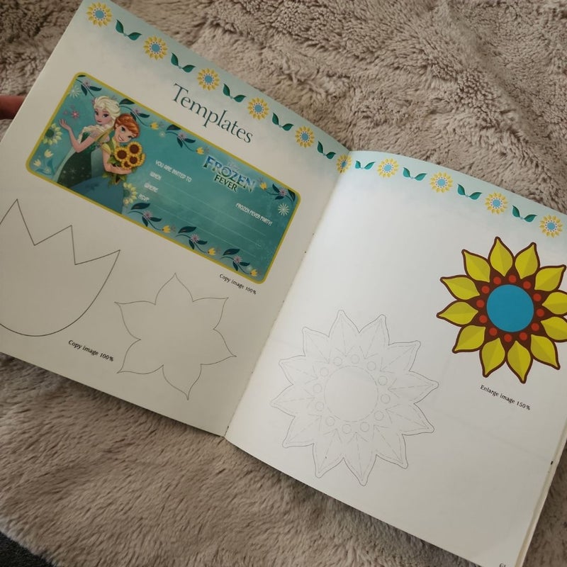 Disney Frozen Fever Party Book