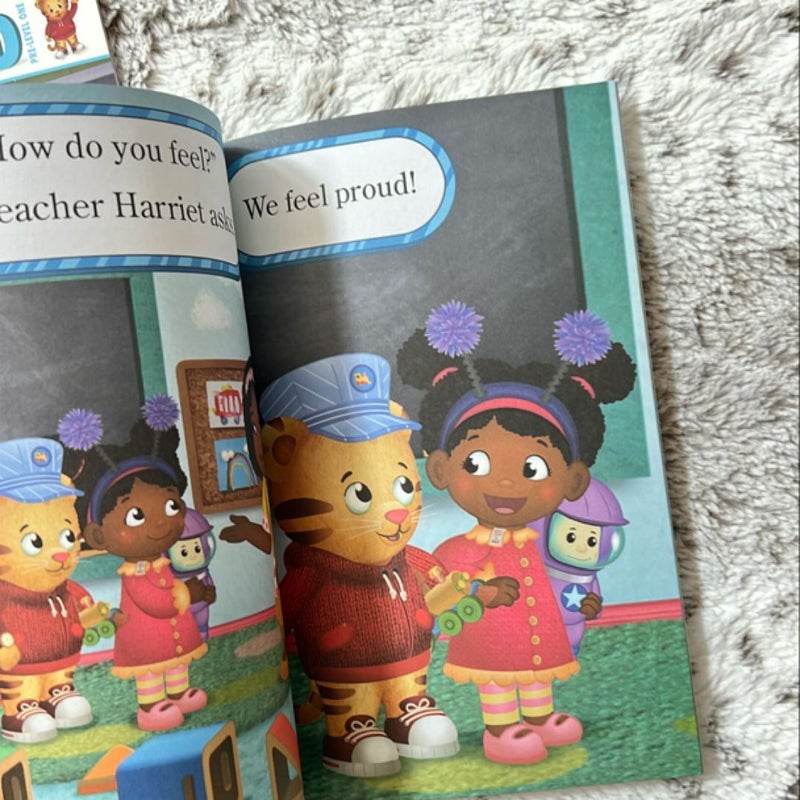 Daniel Tiger Pre-Level 1 (2 Book Bundle)