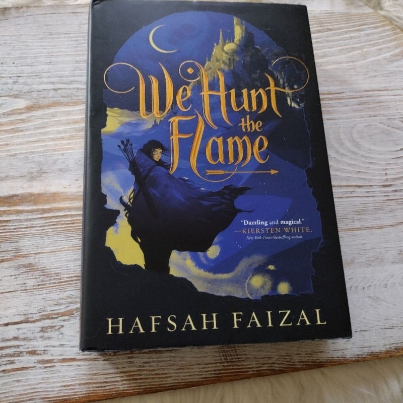 We Hunt the Flame (B&N exclusive!)