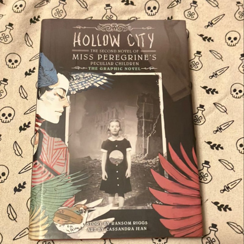 Hollow City: the Graphic Novel