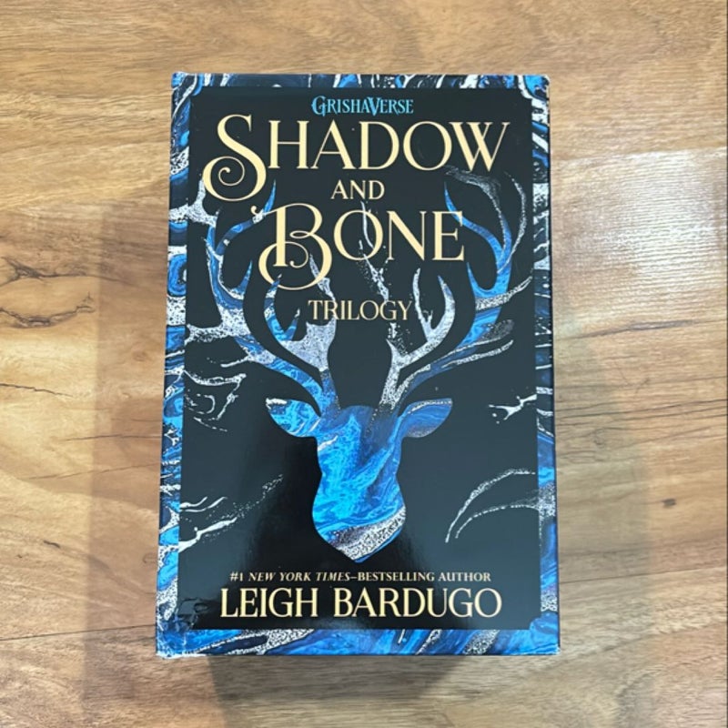 The Shadow and Bone Trilogy Boxed Set