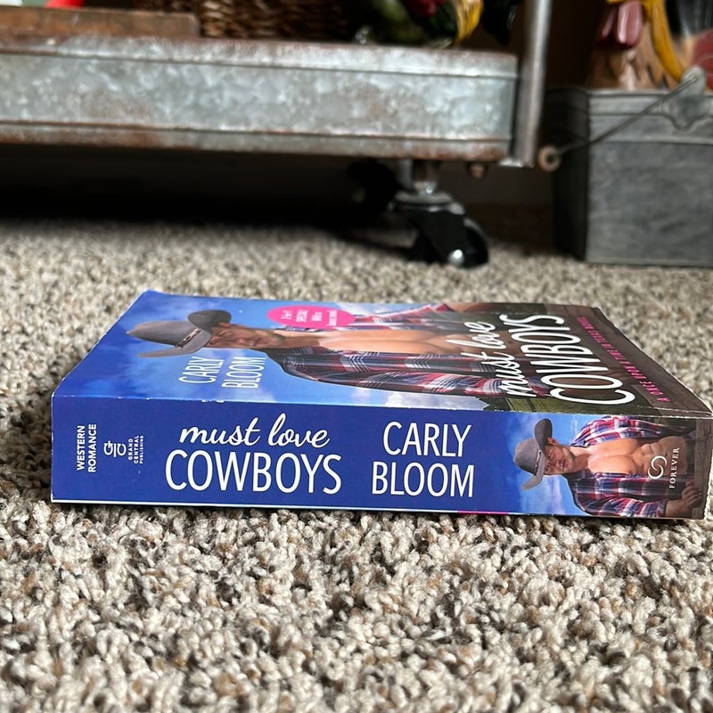 Must Love Cowboys (with Bonus Novel)