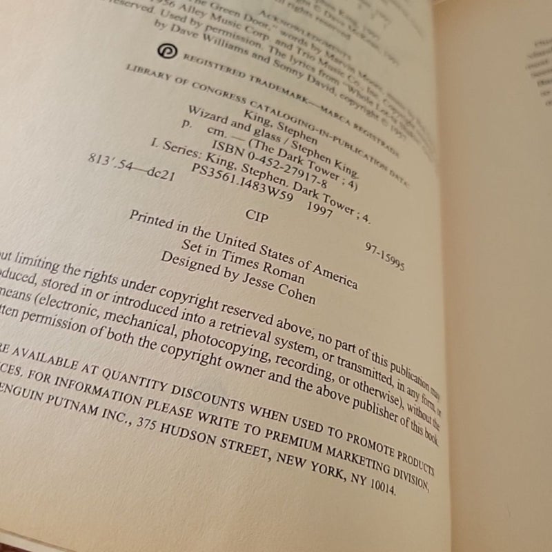 Wizard and Glass qst paperback edition 