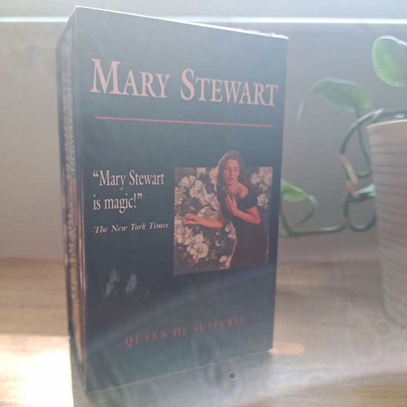 Mary Stewart Queen of Suspense Box Set