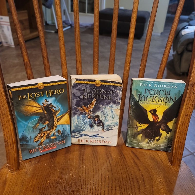 *CLEARANCE* BUNDLE The Heroes Of Olympus The Lost Hero Book 1, The Son Of Neptune Book 2, The Titan's Curse Book 3 [Rick Riordan]