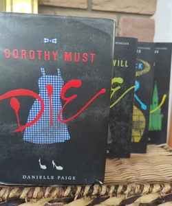 Dorothy Must Die (4-Book Series)