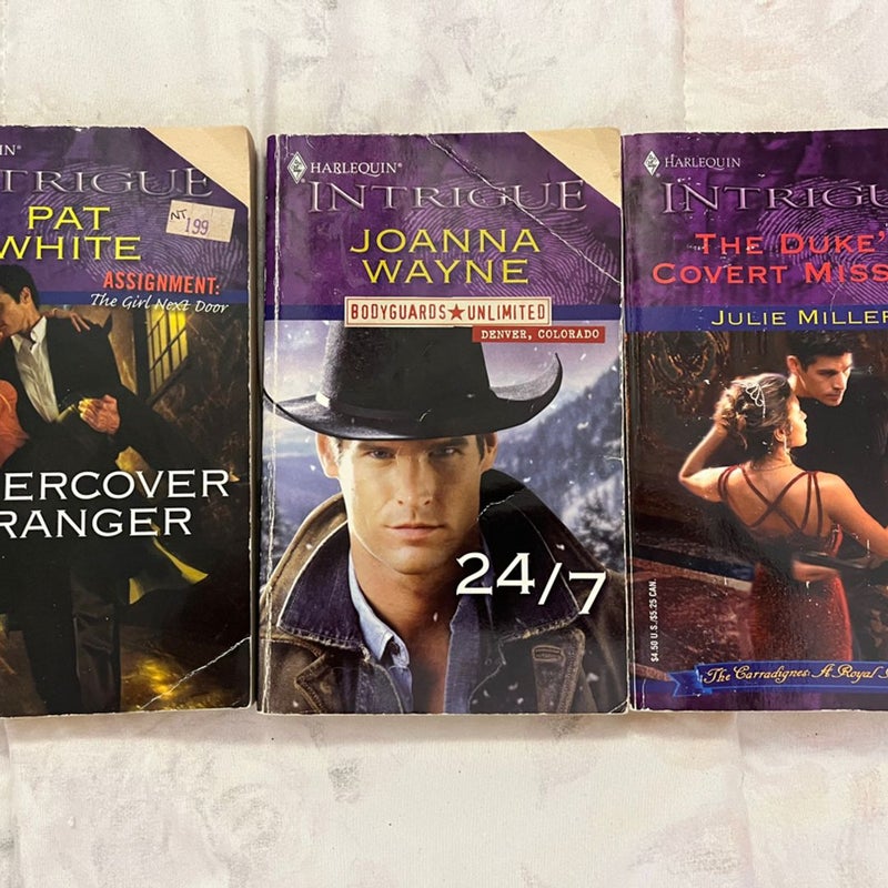 30 Harlequin Intrigue Books Bundle