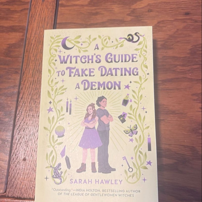 A Witch's Guide to Fake Dating a Demon