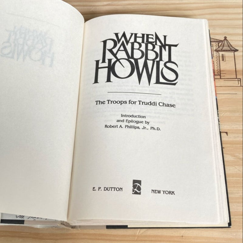 When Rabbit Howls by The Troops for Truddi Chase, Hardcover | Pangobooks
