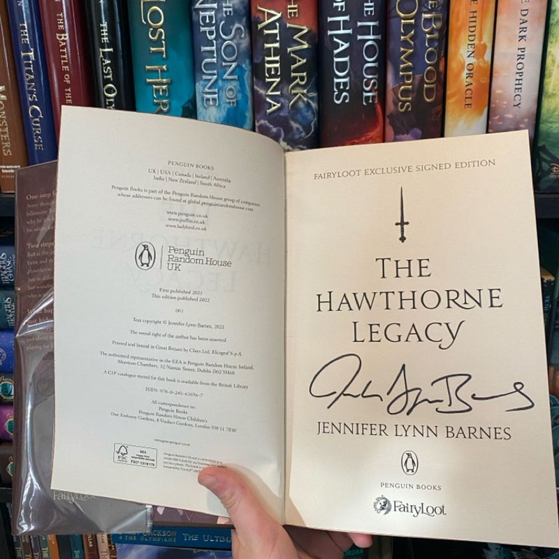The Hawthorne Legacy (Book #2 of The Inheritance Games) (FairyLoot Mortal Edition)