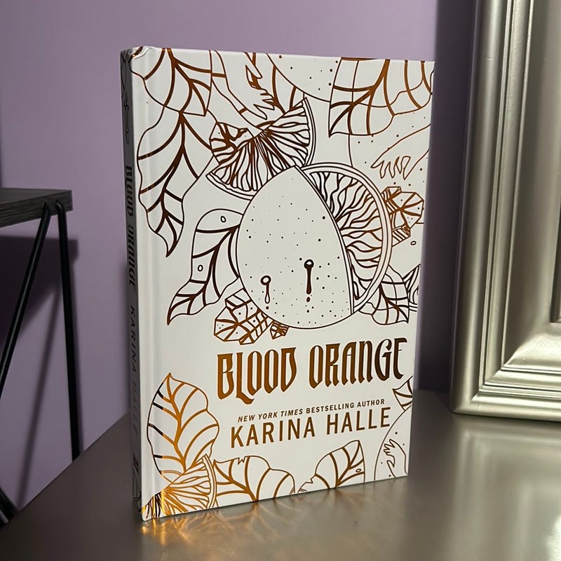 Bookish Box Blood Orange + Goodies by Karina Halle, Hardcover | Pangobooks