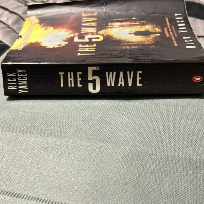 The 5th Wave