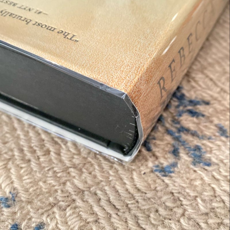 Signed - First Edition Fourth Wing with Sprayed Edges