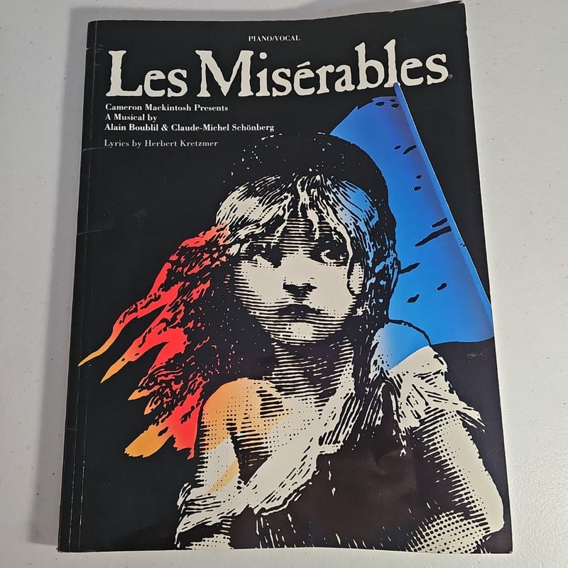 Les Miserables Piano & Vocal book