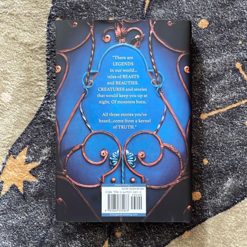 The Wren in the Holly Library (Deluxe Limited Edition)