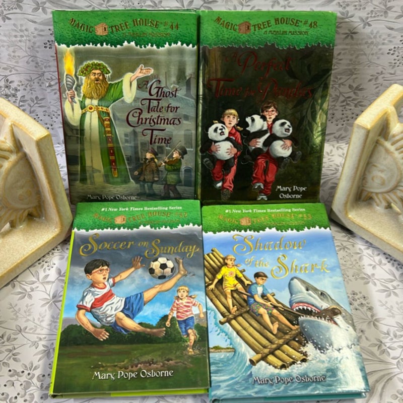 Magic Tree House 10 Hardcover Bundle 
