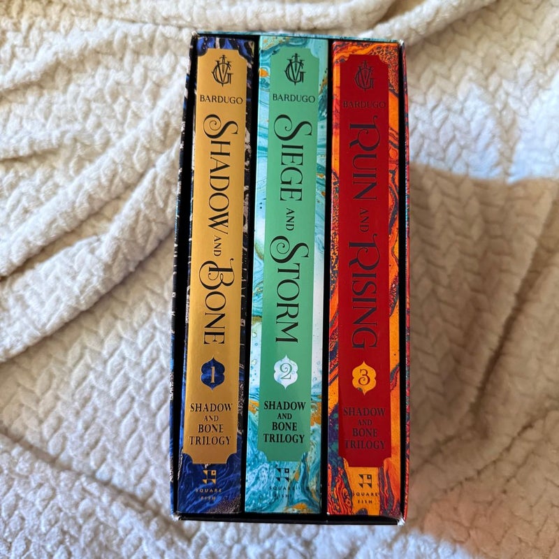 The Shadow and Bone Trilogy Boxed Set