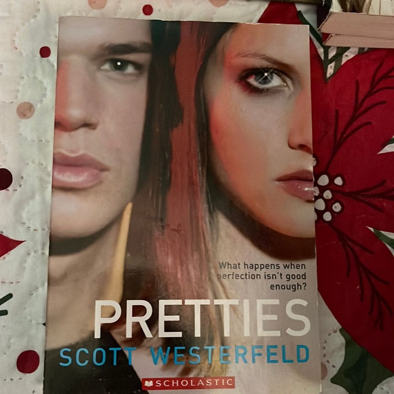 Pretties (Series of Uglies) 