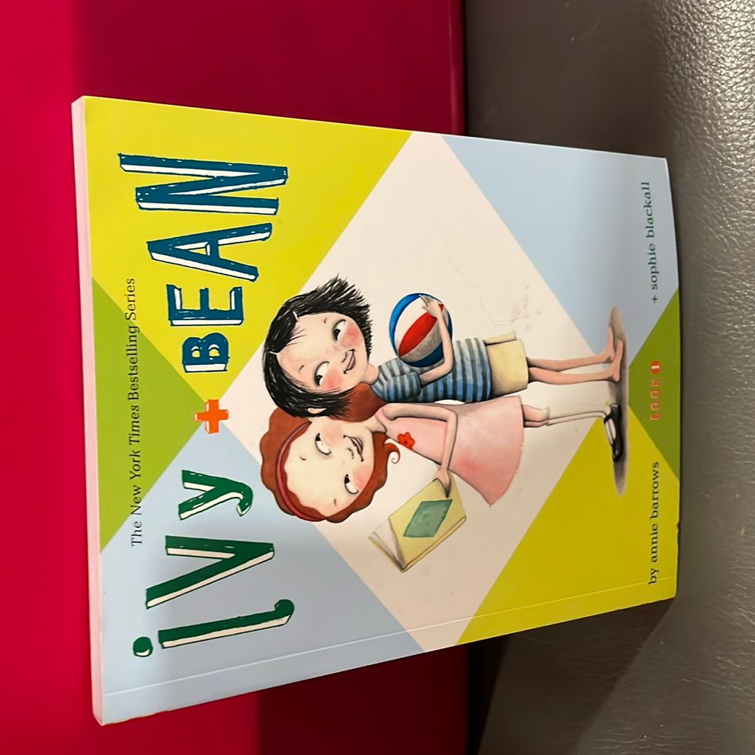 Ivy and Bean - Book 1 (Ivy and Bean Books, Books for Elementary School)