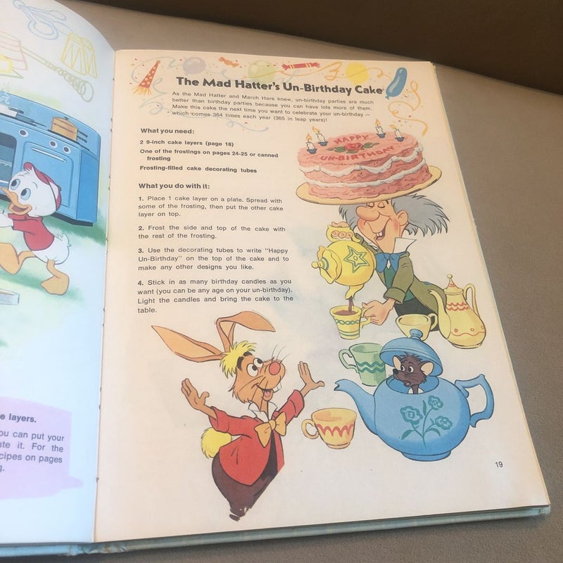 Walt Disney's Mickey Mouse Cookbook