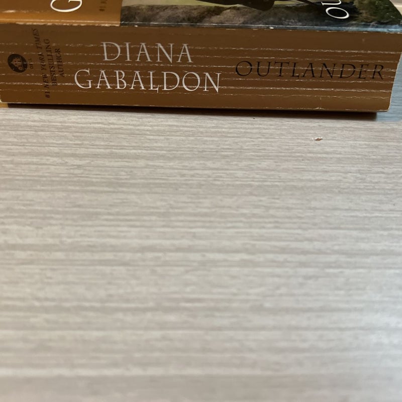 Outlander (Starz Tie-In Edition)