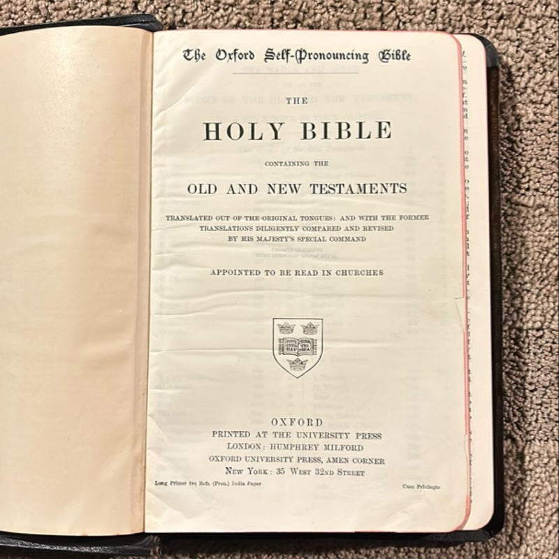 Oxford Self-Pronouncing Bible