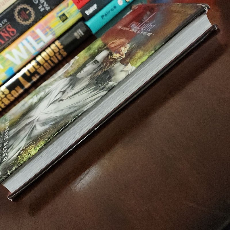 Twilight: the Graphic Novel, Vol. 2