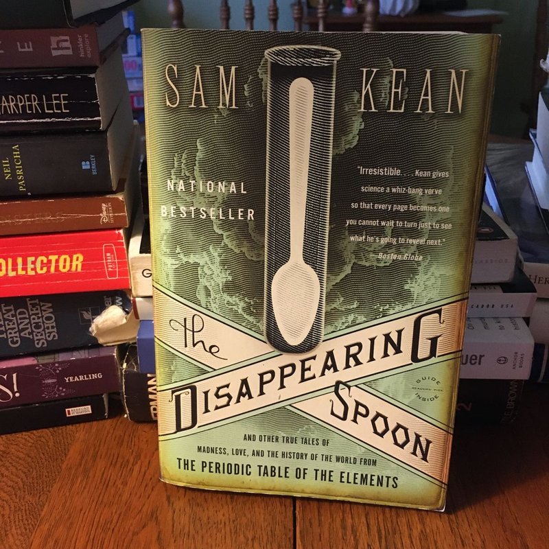 The Disappearing Spoon by Sam Kean, Paperback | Pangobooks