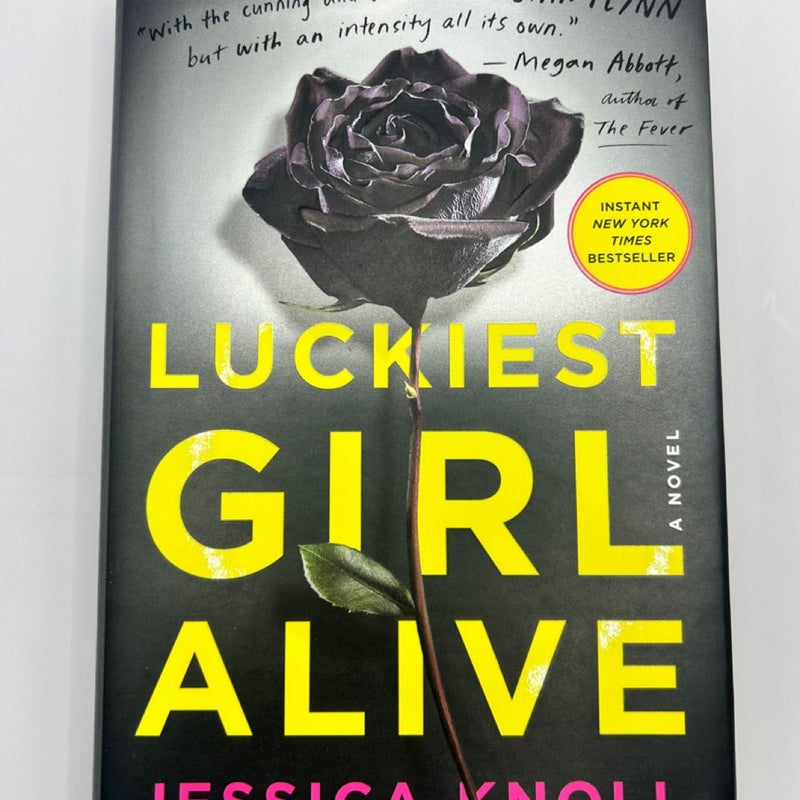 Fiction Mystery Bundle: Lucy Foley The Guest List, Liane Moriarty Nine Perfect Strangers, Jessica Knoll Luckiest Girl Alive, Gillian Flynn Gone Girl, Mary Kubica The Good Girl