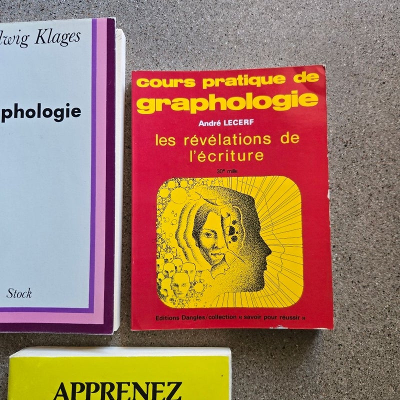 Lot of 5 Vintage French Books on Graphology