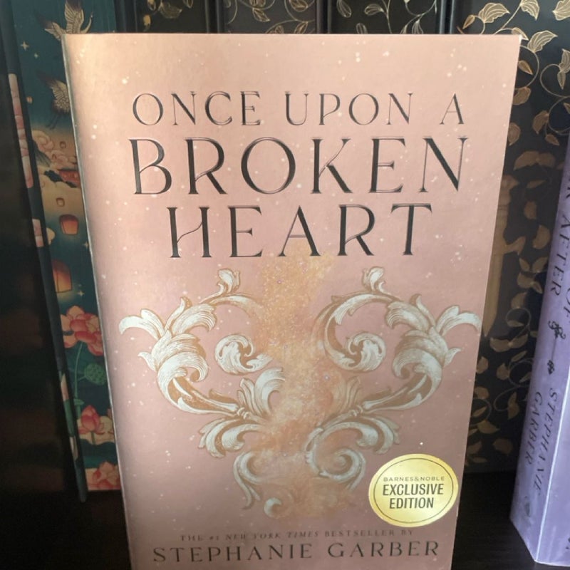 Once Upon a Broken Heart Barnes and Noble paperback set