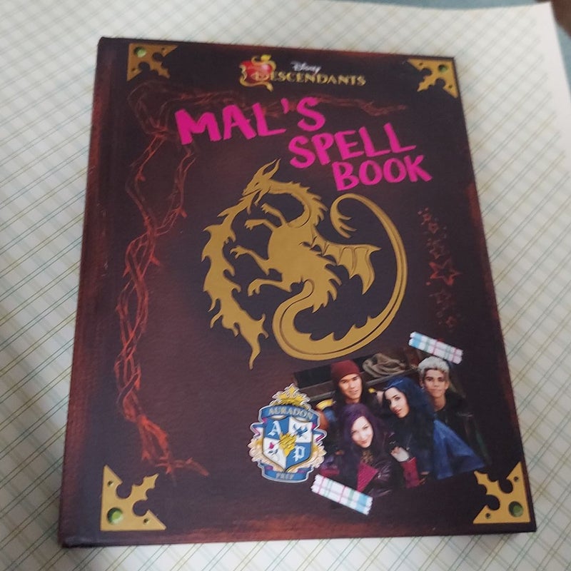 Descendants: Mal's Spell Book