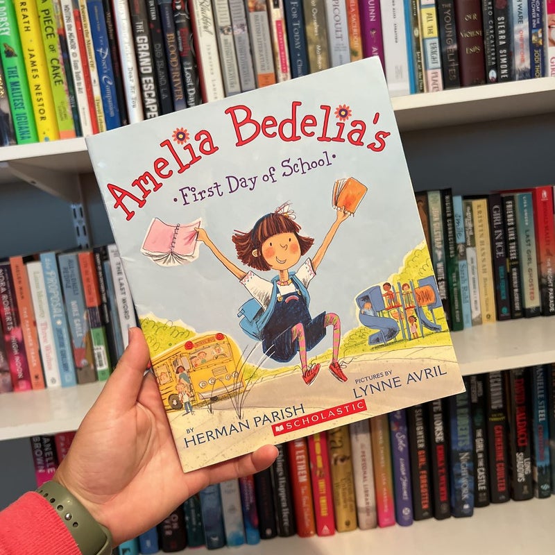 Amelia Bedelia’s First Day of School