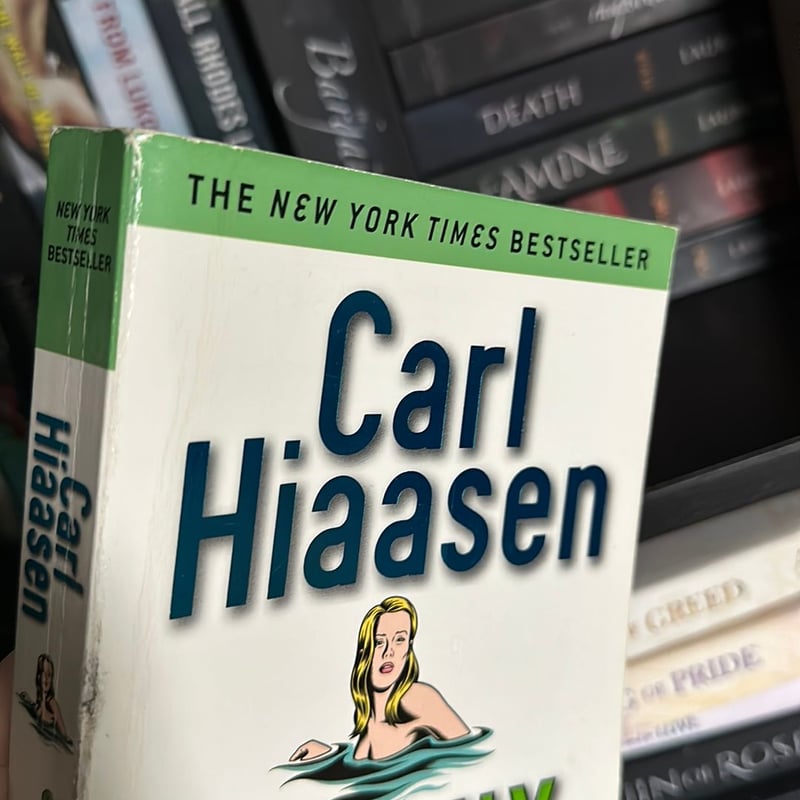 Skinny Dip by Carl Hiaasen, Paperback | Pangobooks