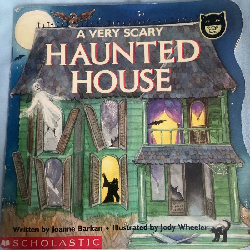 A Very Scary Haunted House (Glows in the Dark): Barkan