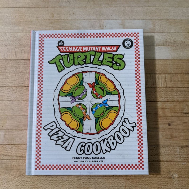 The Teenage Mutant Ninja Turtles Pizza Cookbook Loot Crate Exclusive Cover 