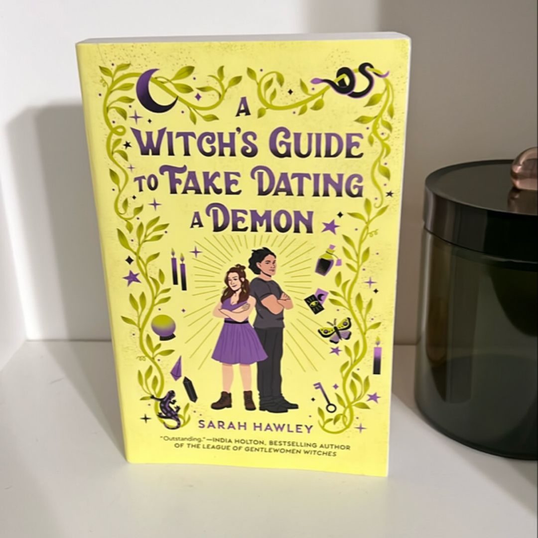 A Witch's Guide to Fake Dating a Demon