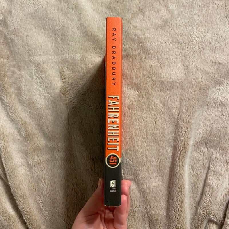 Fahrenheit 451 [+FREE BOOKMARK]
