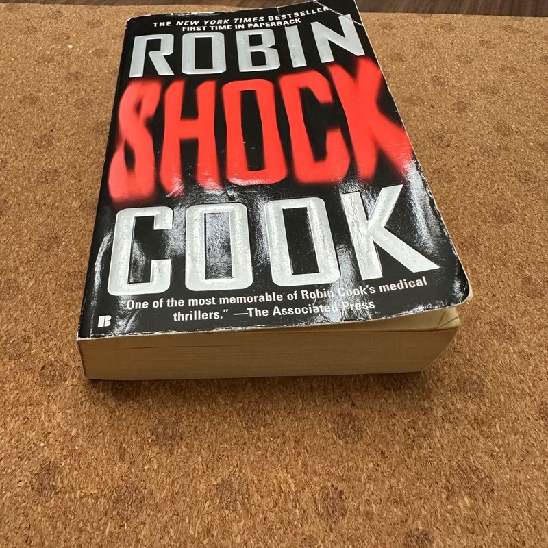 Shock by Robin Cook, Paperback | Pangobooks