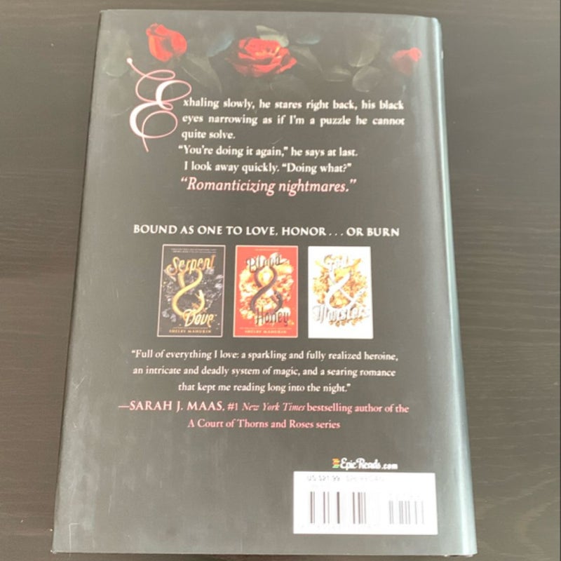 The Scarlet Veil - Barnes & Noble Exclusive edition