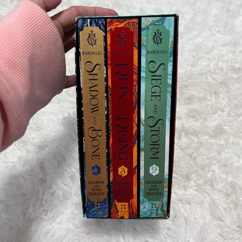 The Shadow and Bone Trilogy Boxed Set