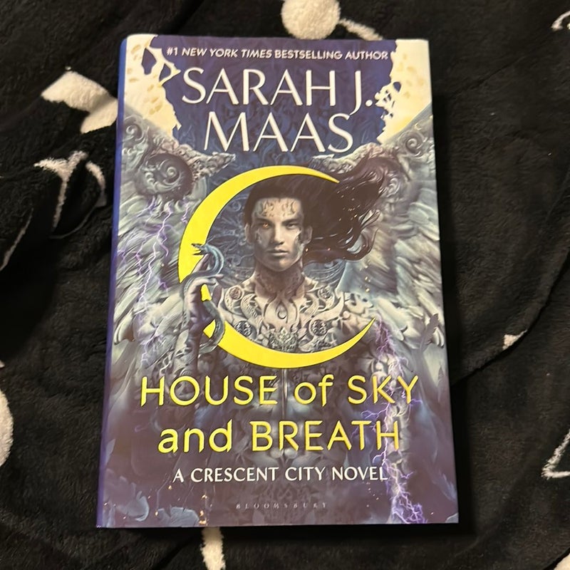House of Sky and Breath by Sarah J. Maas, Hardcover Pangobooks