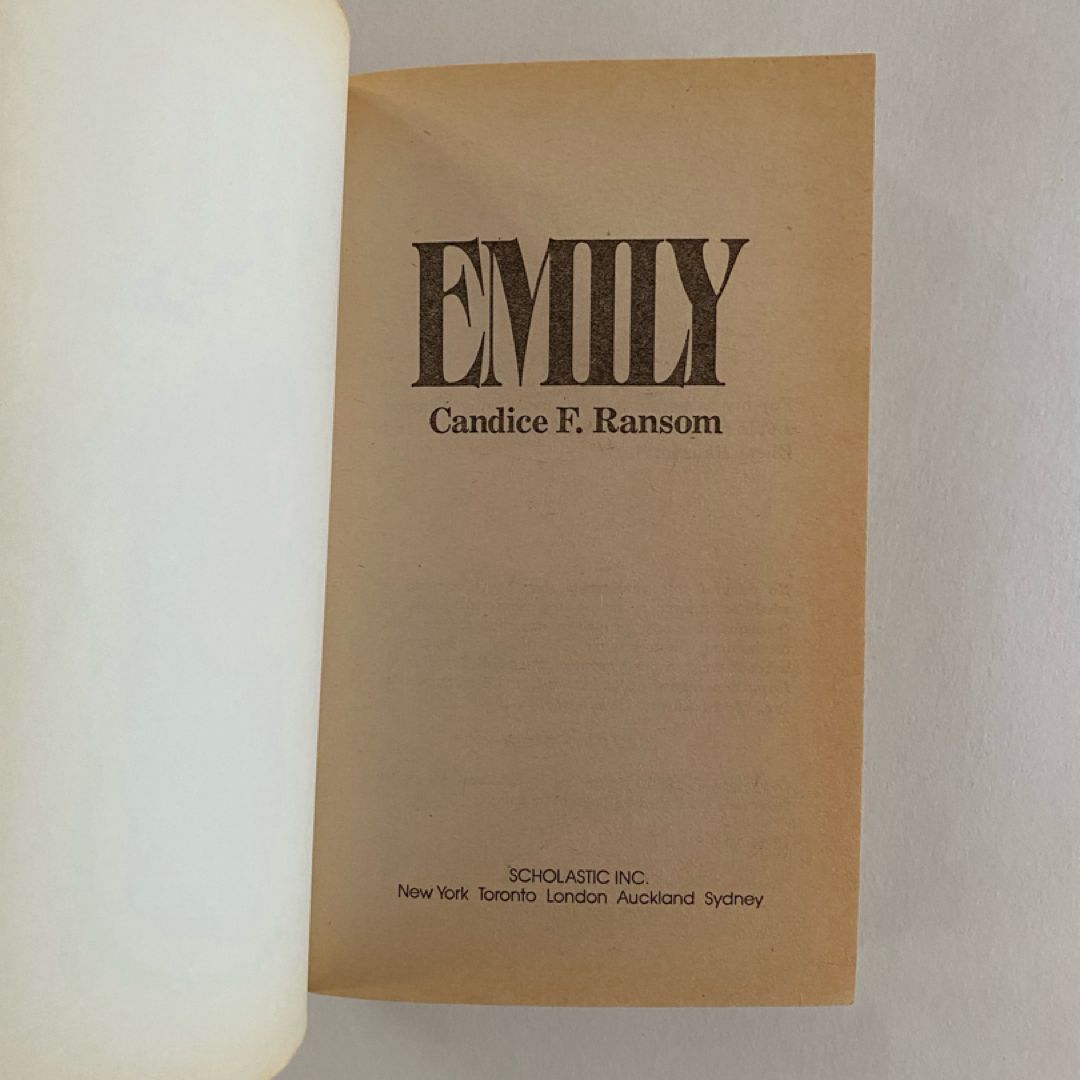Emily by Candice Ransom; Candice F. Ransom, Paperback | Pangobooks