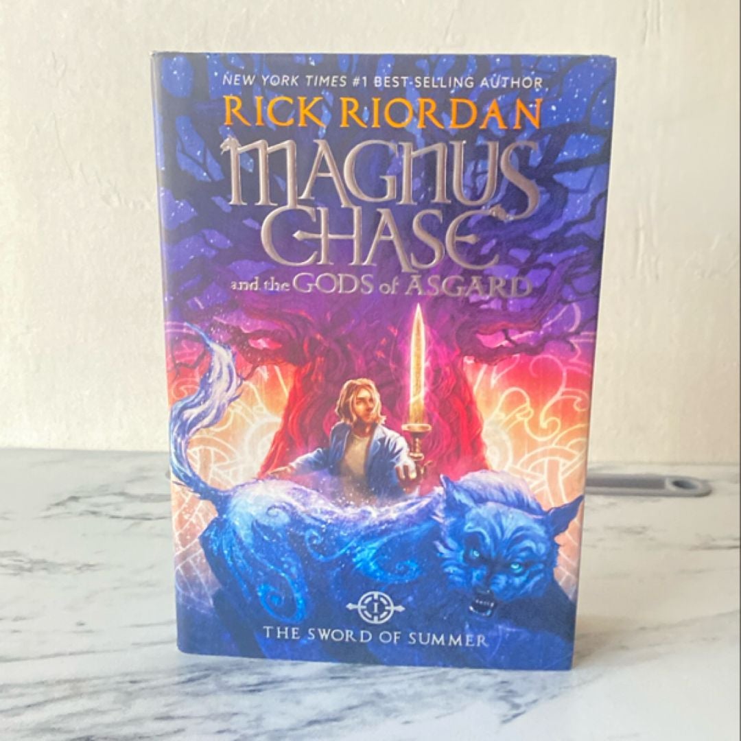 INDIGO EXCLUSIVE Magnus Chase and the Gods of Asguard: The Sword of Summer